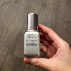 Estee Lauder Perfectionist Pro Serum - Silver